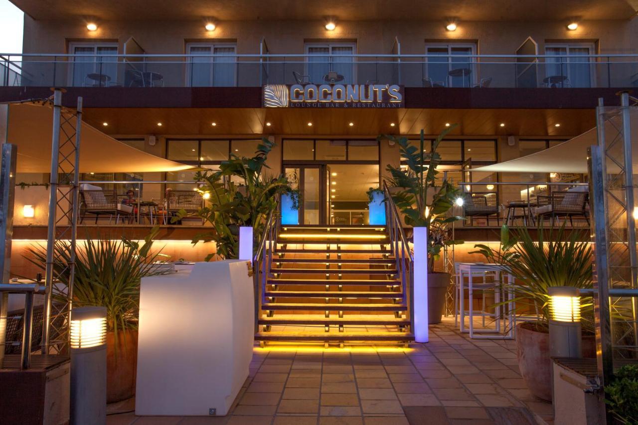 蒙特雷玫瑰皮埃尔假日酒店 罗萨斯 外观 照片